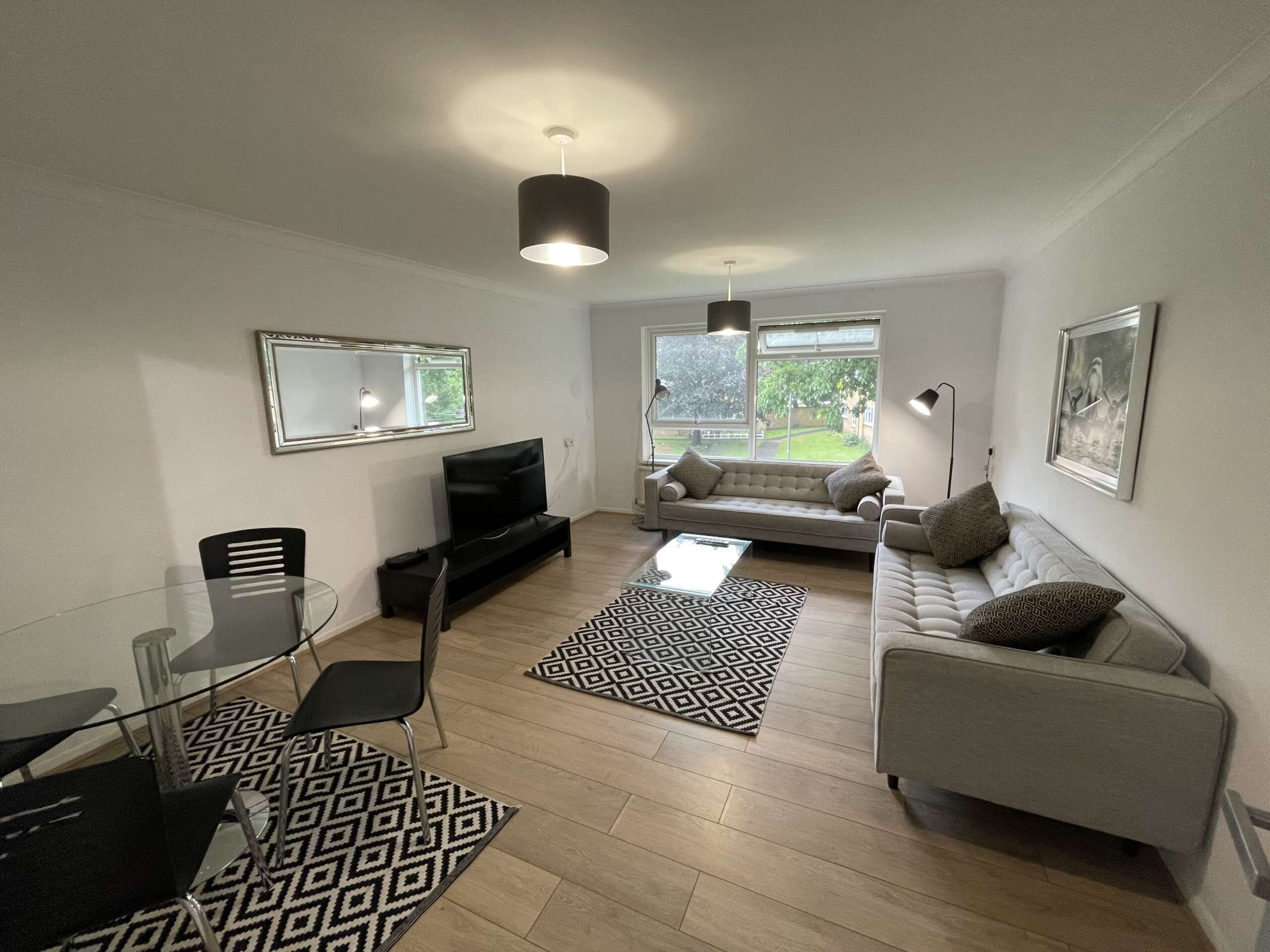 serviced apartment farnborough, serviced apartment farnborough hampshire, serviced apartment farnborough airport, hotel farnborough, hotel farnborough hampshire, hotel farnborough airport