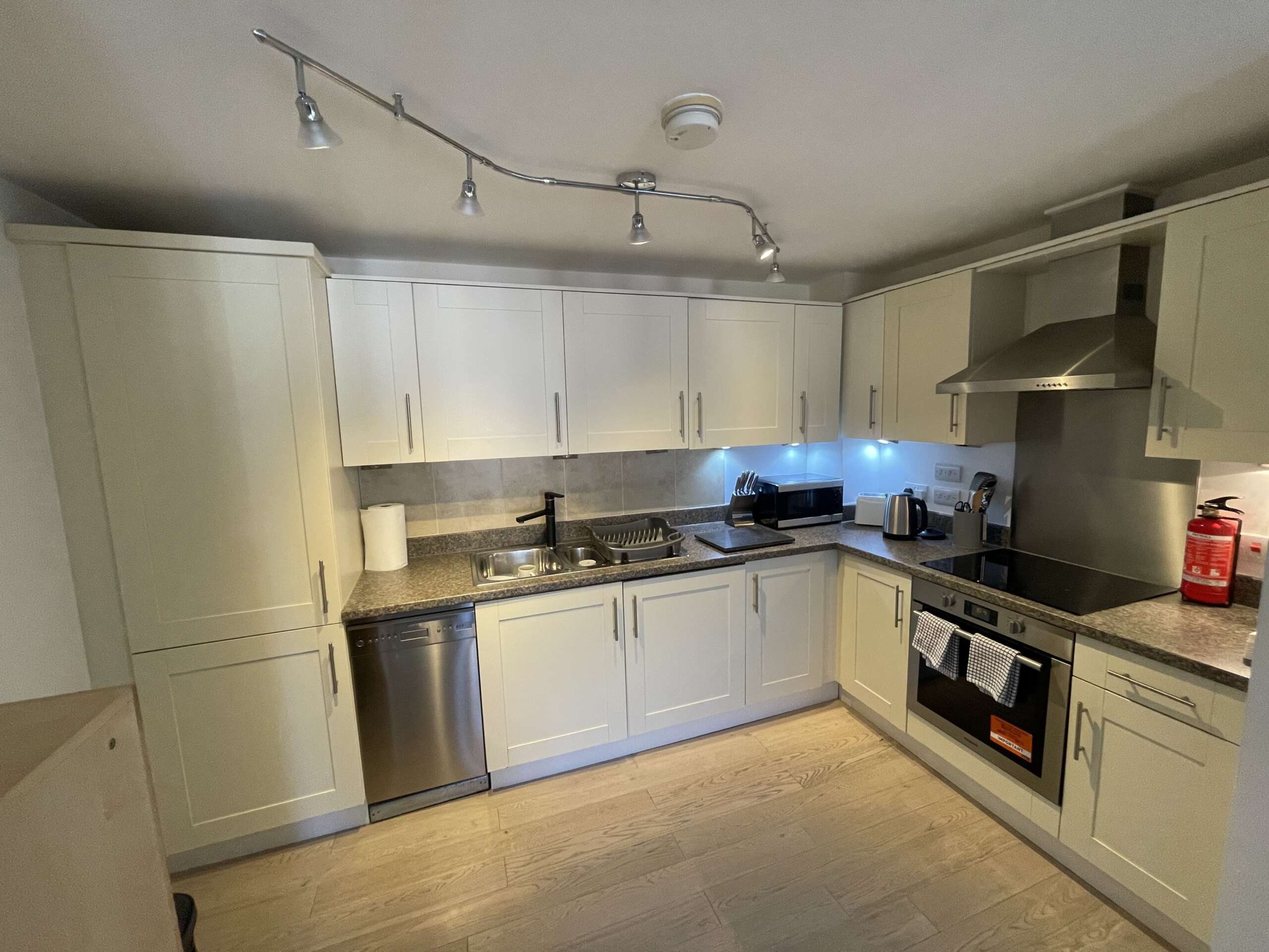 serviced apartment farnborough, serviced apartment farnborough hampshire, serviced apartment farnborough airport, hotel farnborough, hotel farnborough hampshire, hotel farnborough airport
