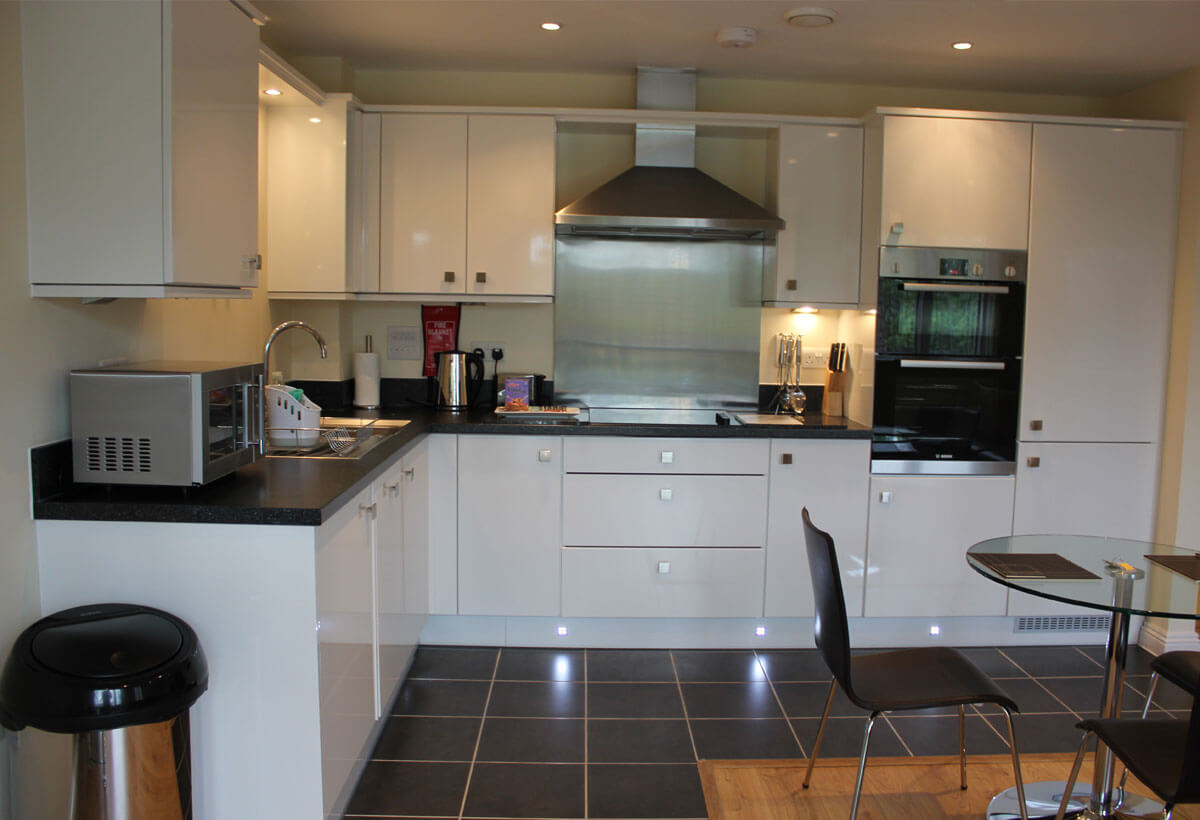 serviced apartment farnborough, serviced apartment farnborough hampshire, serviced apartment farnborough airport, hotel farnborough, hotel farnborough hampshire, hotel farnborough airport