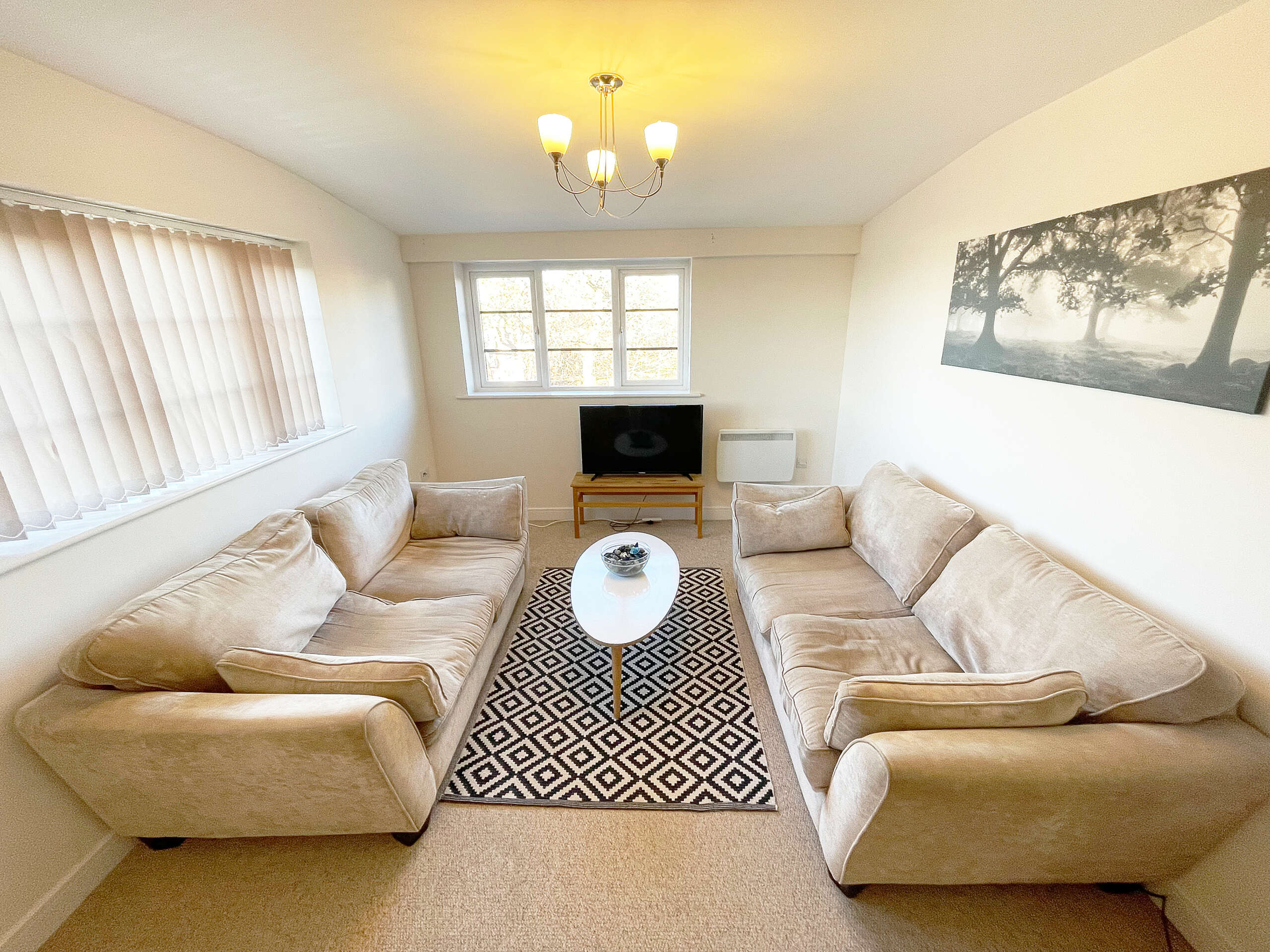 serviced apartment farnborough