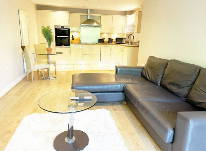 serviced apartment farnborough, serviced apartment farnborough hampshire, serviced apartment farnborough airport, hotel farnborough, hotel farnborough hampshire, hotel farnborough airport
